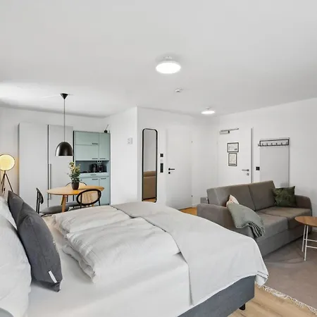 Limehome Sterneckstr. *