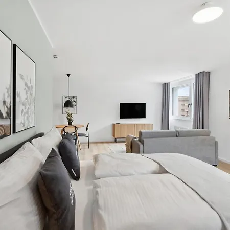 Limehome Sterneckstr Aparthotel 3*