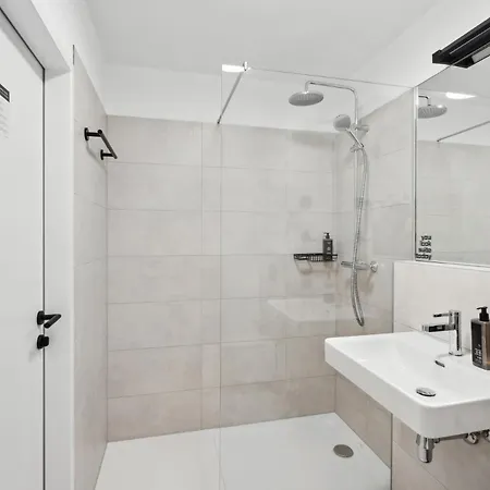 Limehome Sterneckstr. Apartament *