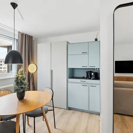Limehome Sterneckstr Aparthotel 3*