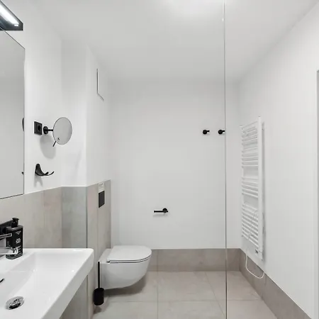 Limehome Sterneckstr Aparthotel 3*