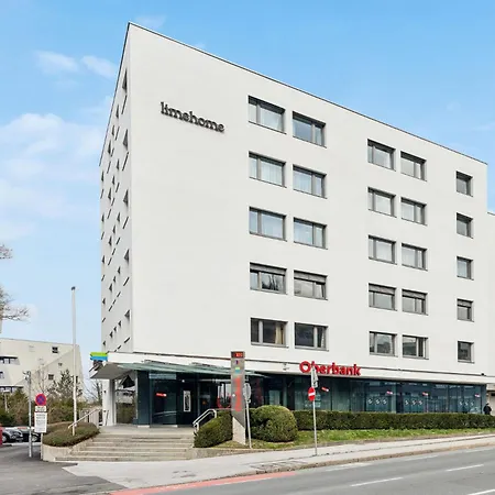 Отель Limehome Sterneckstr *